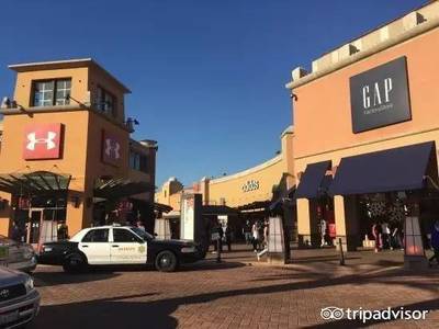 全美最强奥特莱斯购物攻略 巧用银联卡，怎么买才最划算？